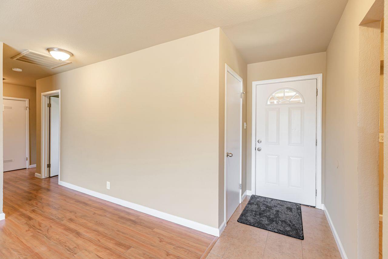 Detail Gallery Image 14 of 72 For 4130 Arden Way, Sacramento,  CA 95864 - – Beds | – Baths