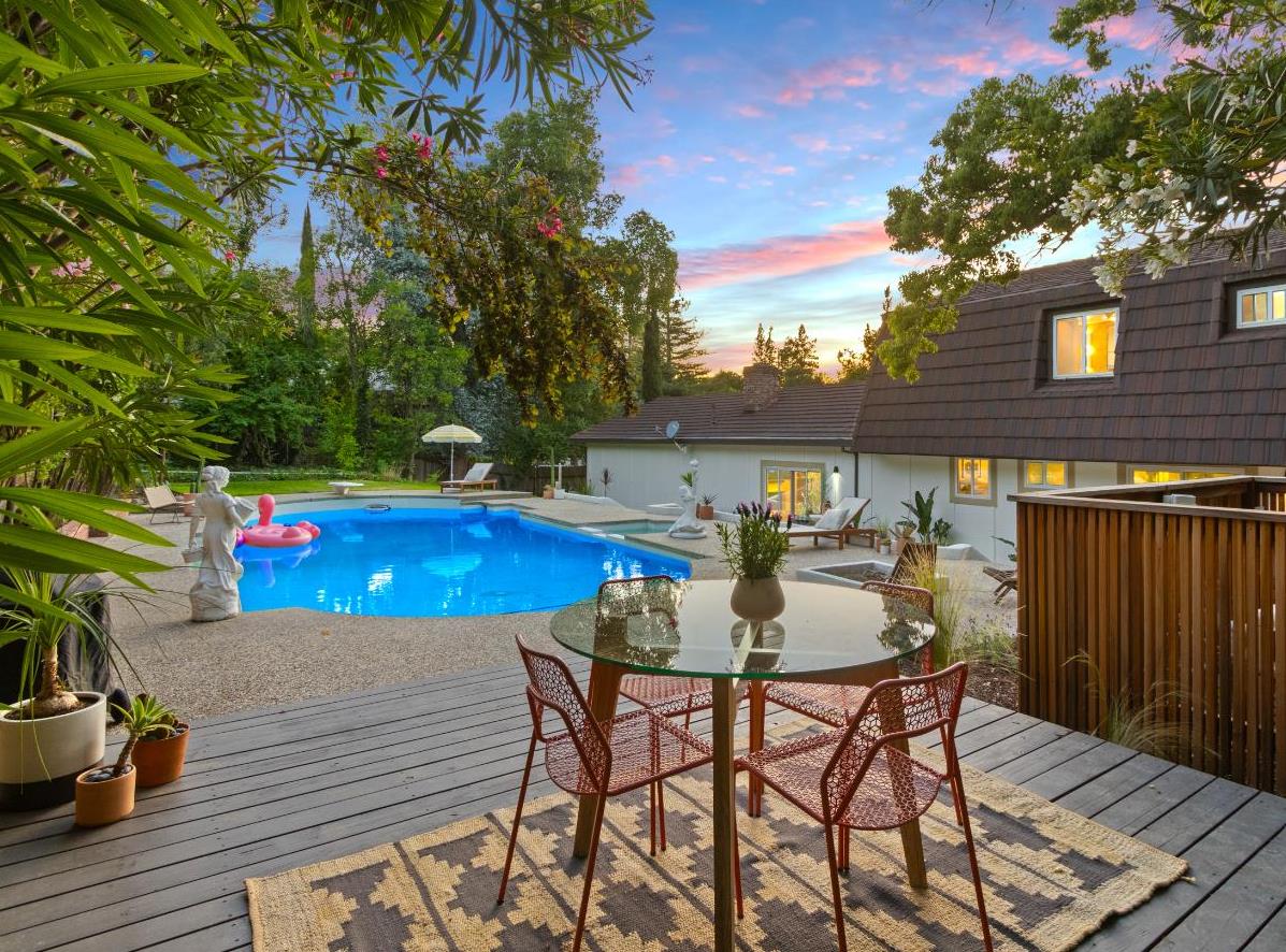 Detail Gallery Image 5 of 65 For 8514 Bordeaux Way, Fair Oaks,  CA 95628 - 4 Beds | 2/1 Baths
