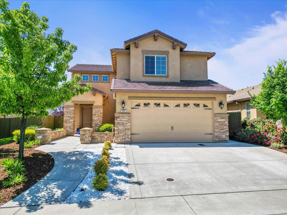 Detail Gallery Image 3 of 37 For 3129 Lennon Dr, Roseville,  CA 95661 - 5 Beds | 3 Baths