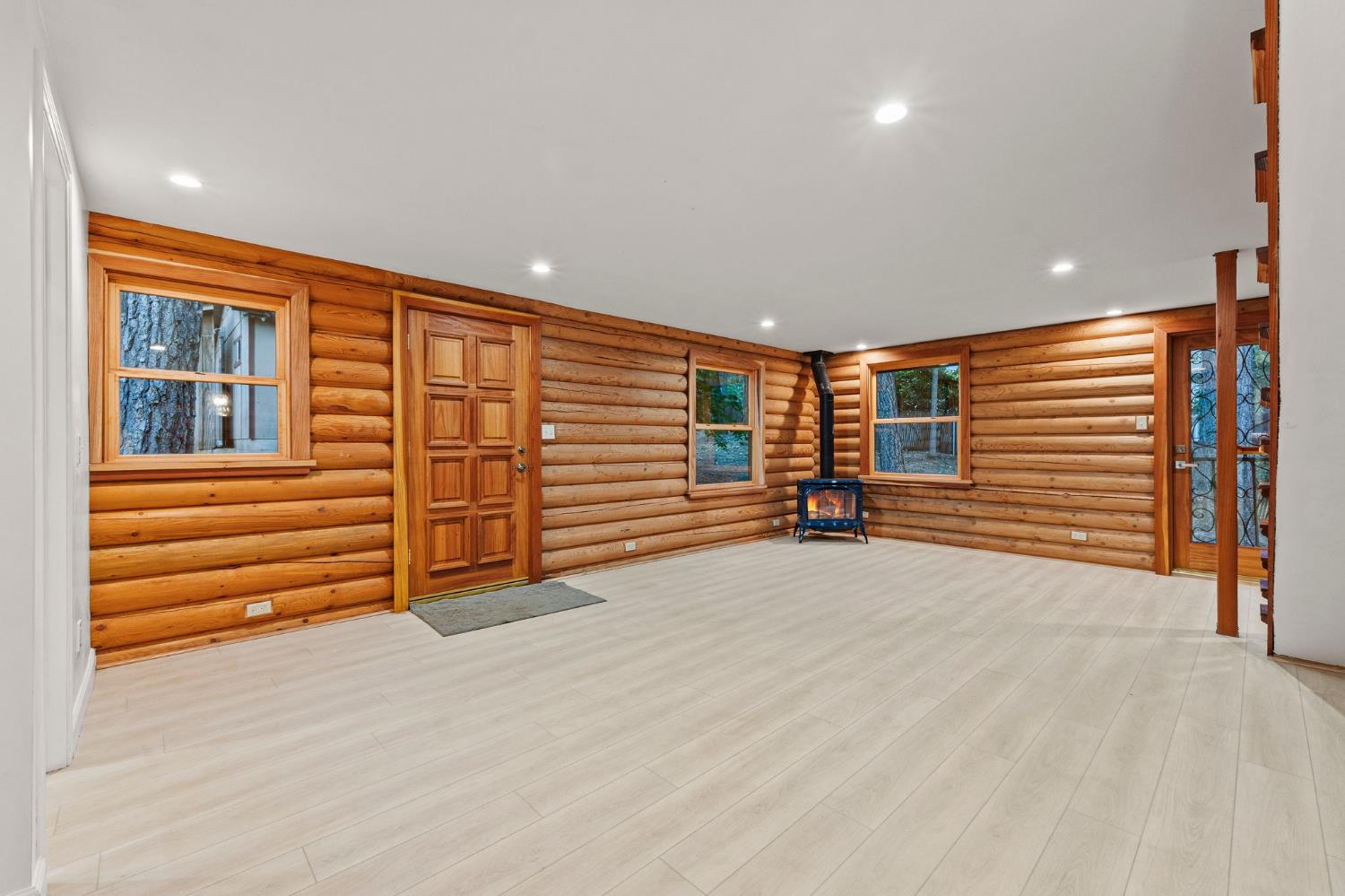 Detail Gallery Image 15 of 59 For 13792 Rockway Pl, Nevada City,  CA 95959 - 3 Beds | 3/1 Baths