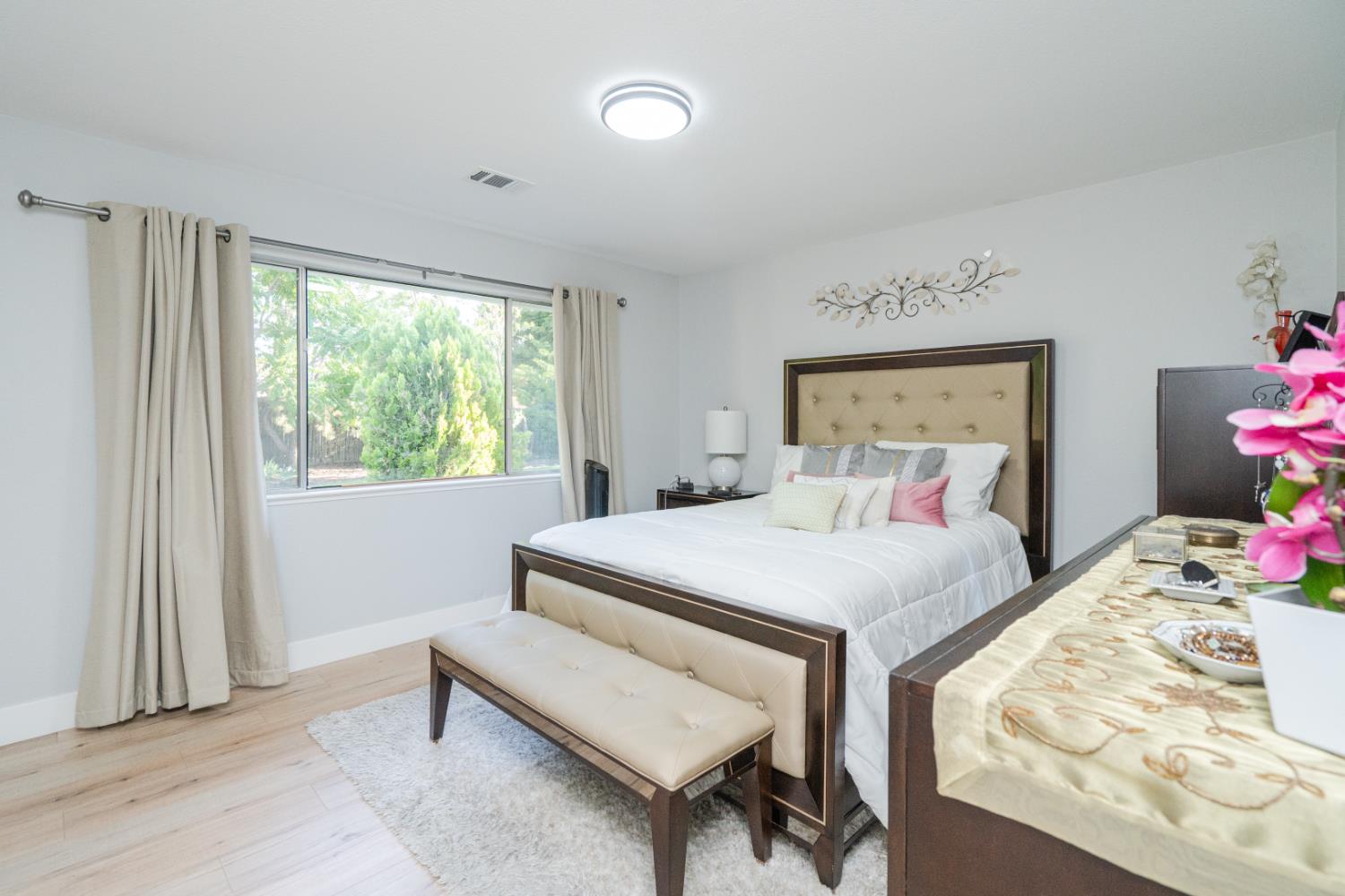 Jonnie Way, Fair Oaks, California image 16