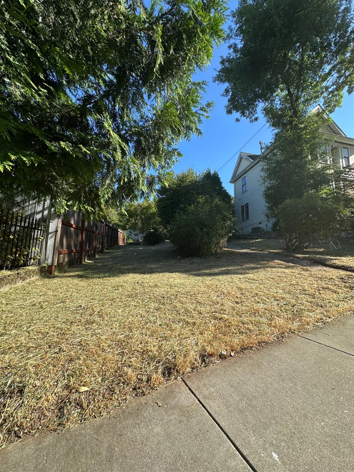 Detail Gallery Image 6 of 32 For 240 E Main St, Grass Valley,  CA 95945 - – Beds | – Baths