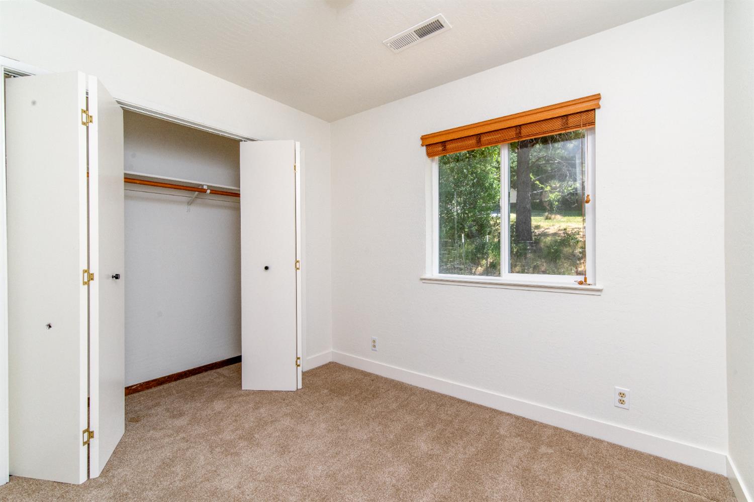 Detail Gallery Image 11 of 33 For 3791 Noel Ct, Placerville,  CA 95667 - 3 Beds | 2 Baths