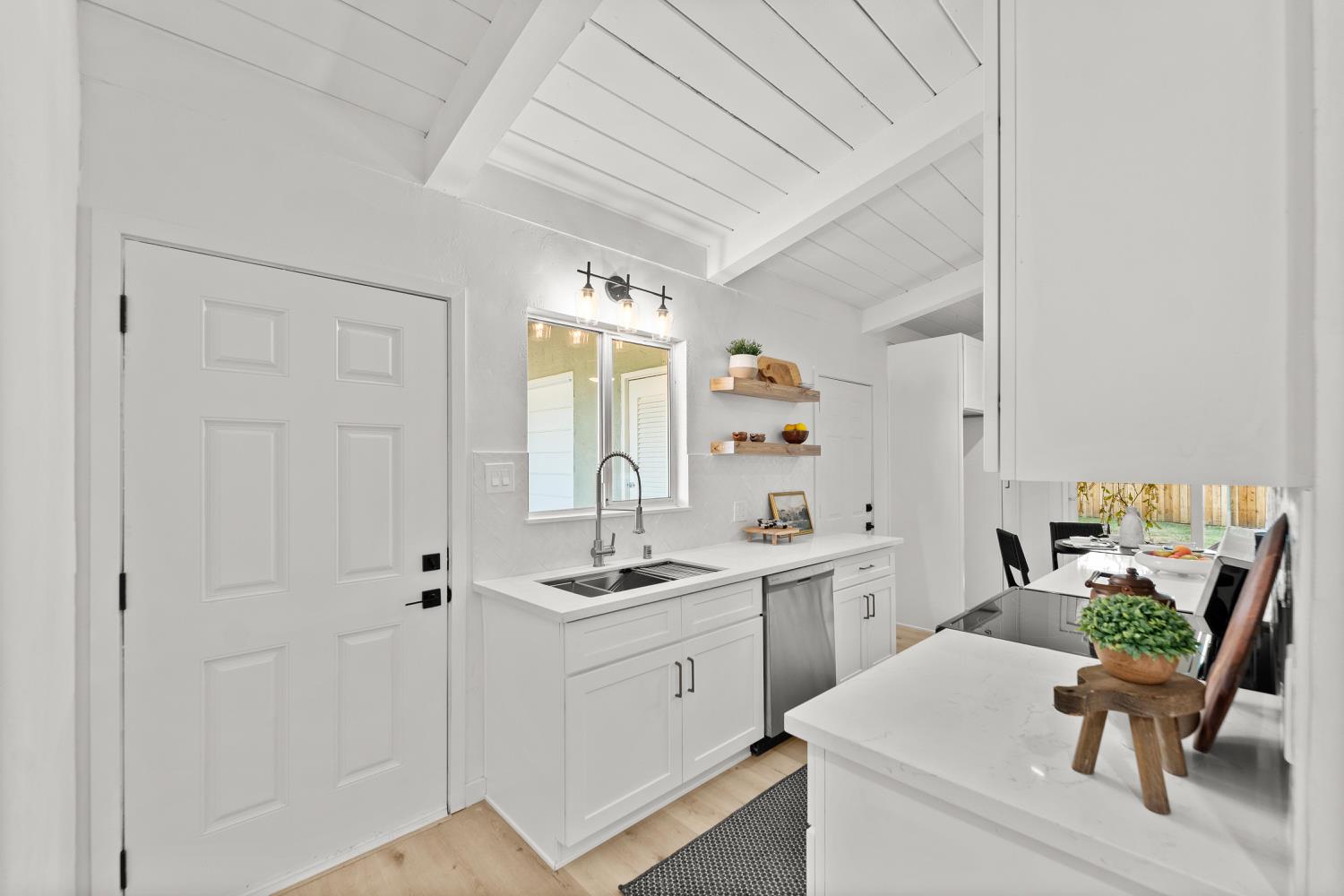 Detail Gallery Image 3 of 42 For 5500 73rd St, Sacramento,  CA 95820 - 3 Beds | 1 Baths