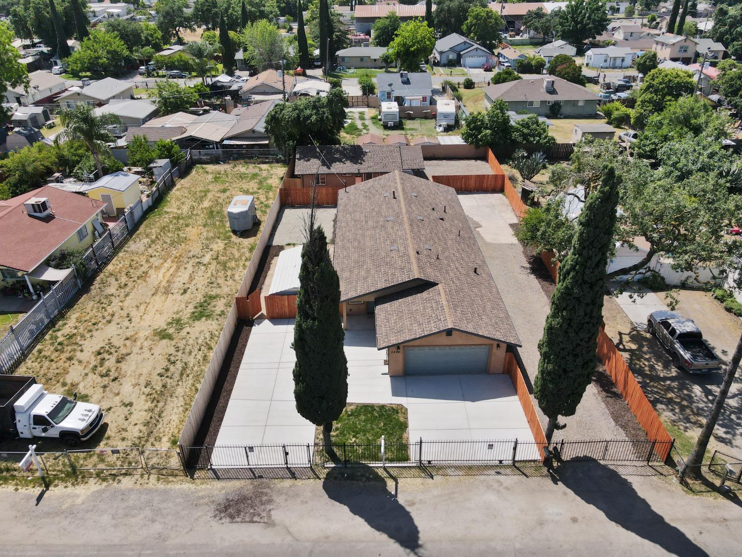 Detail Gallery Image 42 of 46 For 2432 E Willow St a & B,  Stockton,  CA 95205 - 4 Beds | 2 Baths