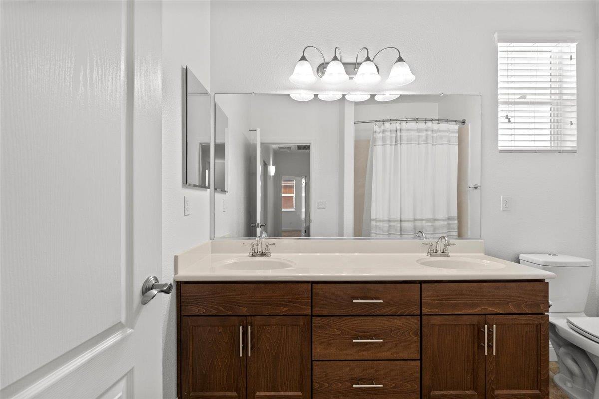 Detail Gallery Image 23 of 37 For 3129 Lennon Dr, Roseville,  CA 95661 - 5 Beds | 3 Baths