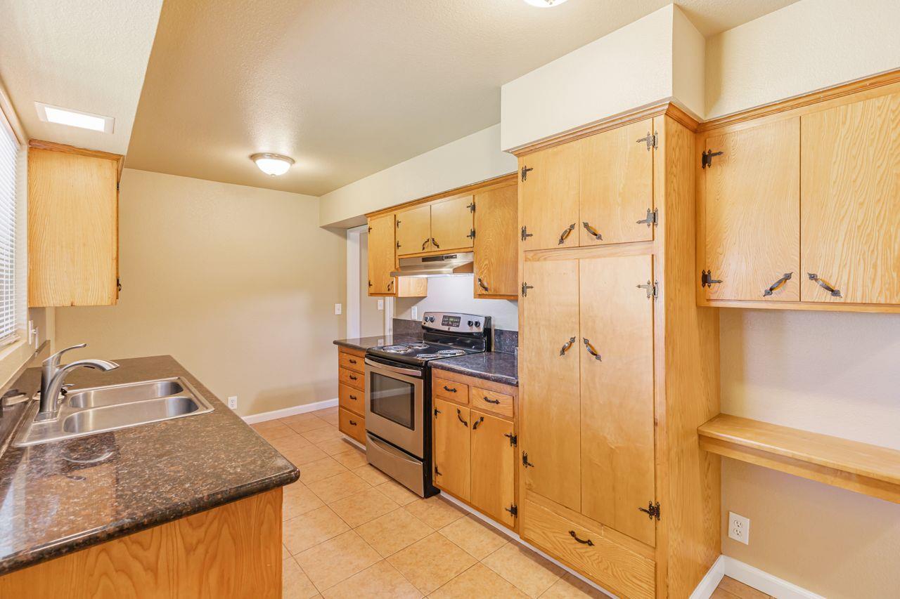 Detail Gallery Image 34 of 72 For 4130 Arden Way, Sacramento,  CA 95864 - – Beds | – Baths
