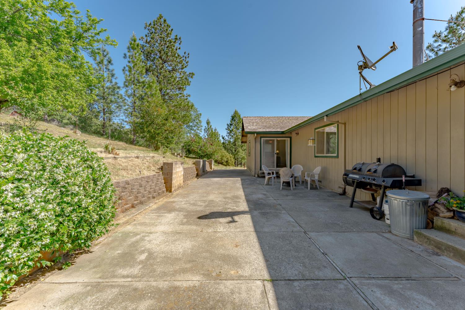 Detail Gallery Image 33 of 51 For 14056 Frenchtown Rd, Oregon House,  CA 95962 - 3 Beds | 2 Baths