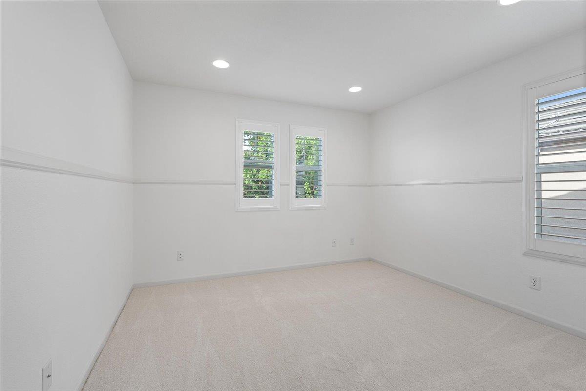 Detail Gallery Image 27 of 40 For 4065 Shorthorn Way, Roseville,  CA 95747 - 4 Beds | 3/1 Baths