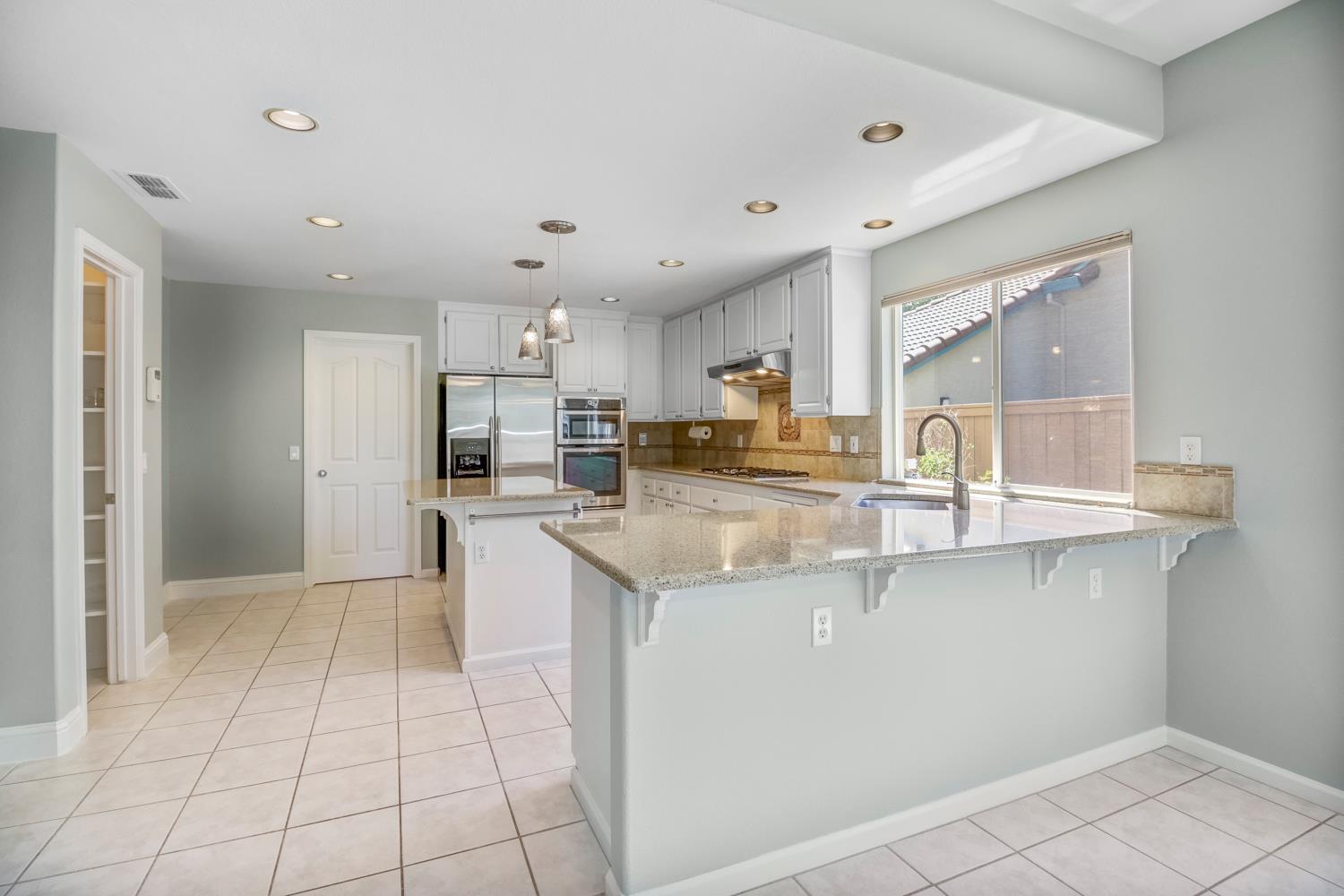 Detail Gallery Image 21 of 67 For 4091 Luxor Ln, Granite Bay,  CA 95746 - 6 Beds | 3 Baths