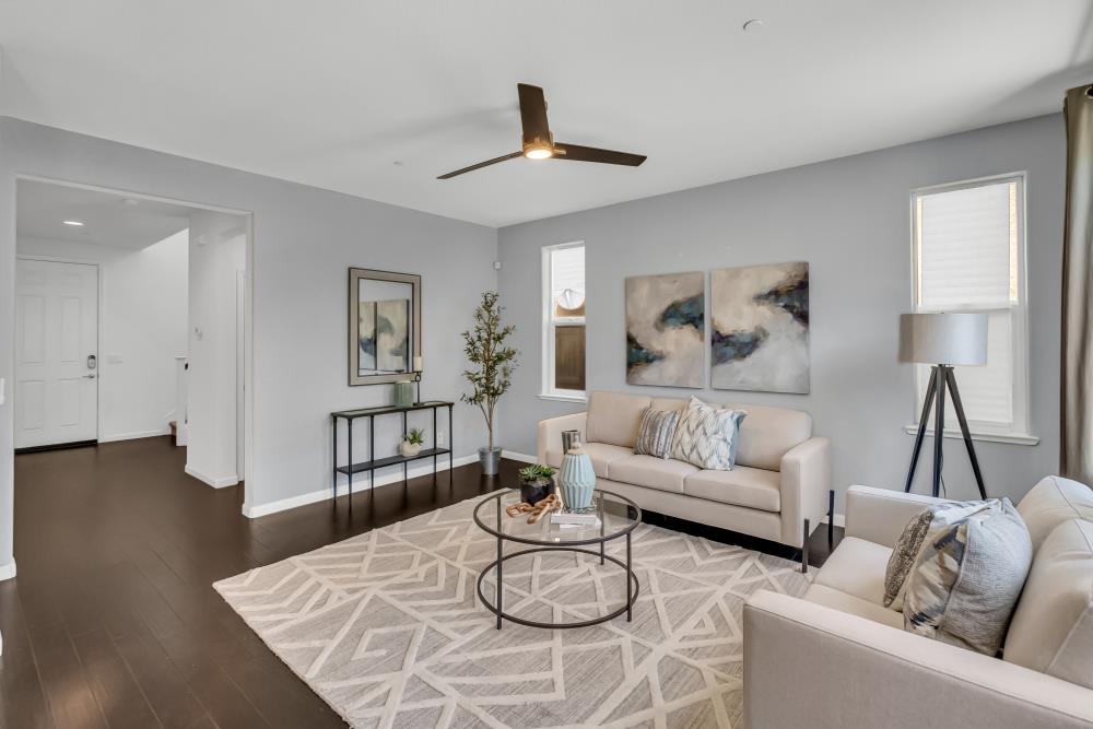 Detail Gallery Image 10 of 56 For 8373 Bronx Way, Sacramento,  CA 95829 - 3 Beds | 2/1 Baths