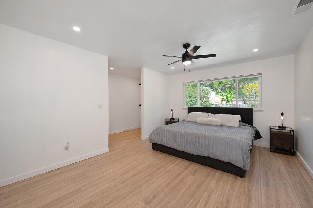 Detail Gallery Image 23 of 68 For 17725 Lake Forest Dr, Penn Valley,  CA 95946 - 3 Beds | 2 Baths