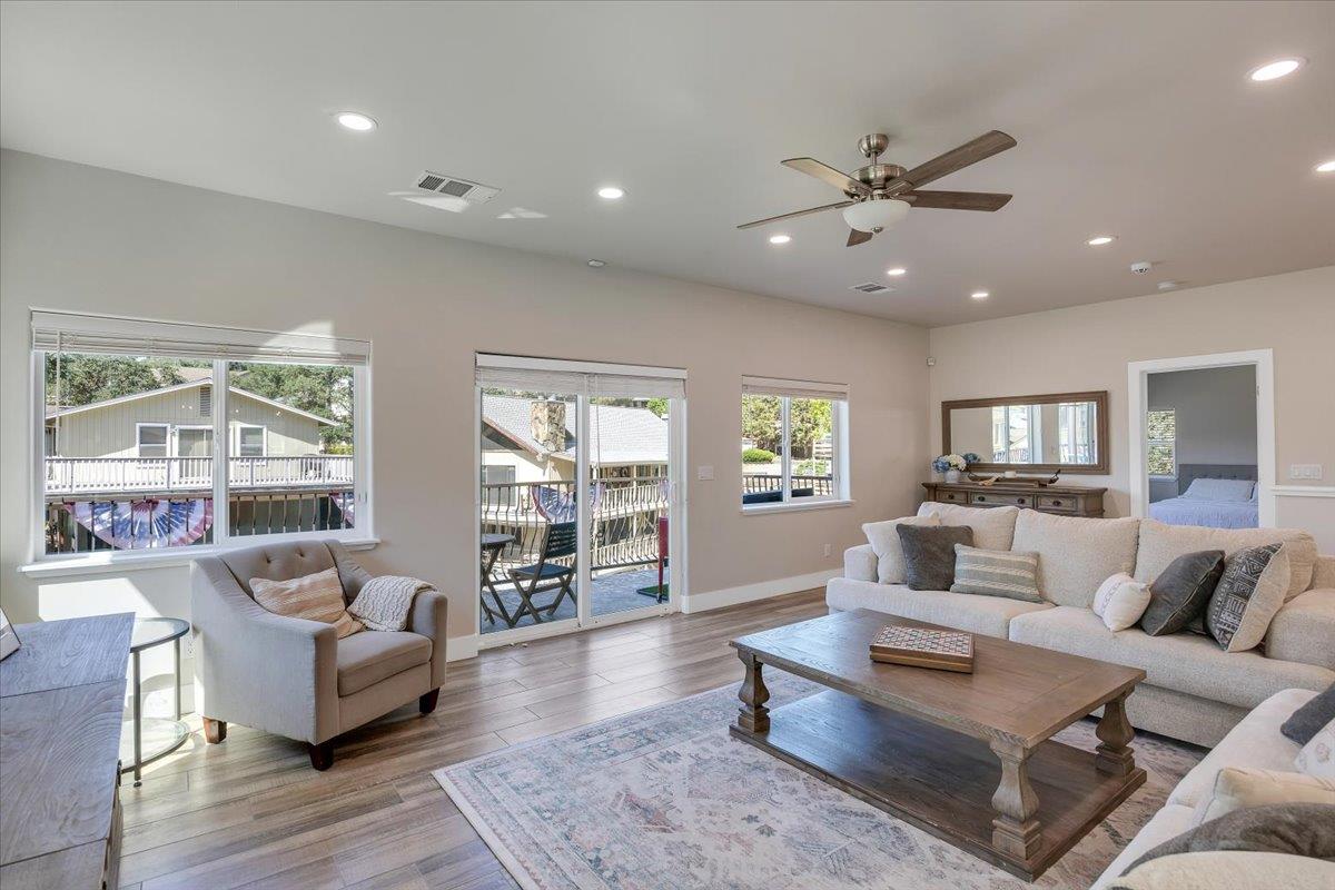Detail Gallery Image 27 of 99 For 658 Bret Harte Dr #424,  Copperopolis,  CA 95228 - 4 Beds | 4/3 Baths