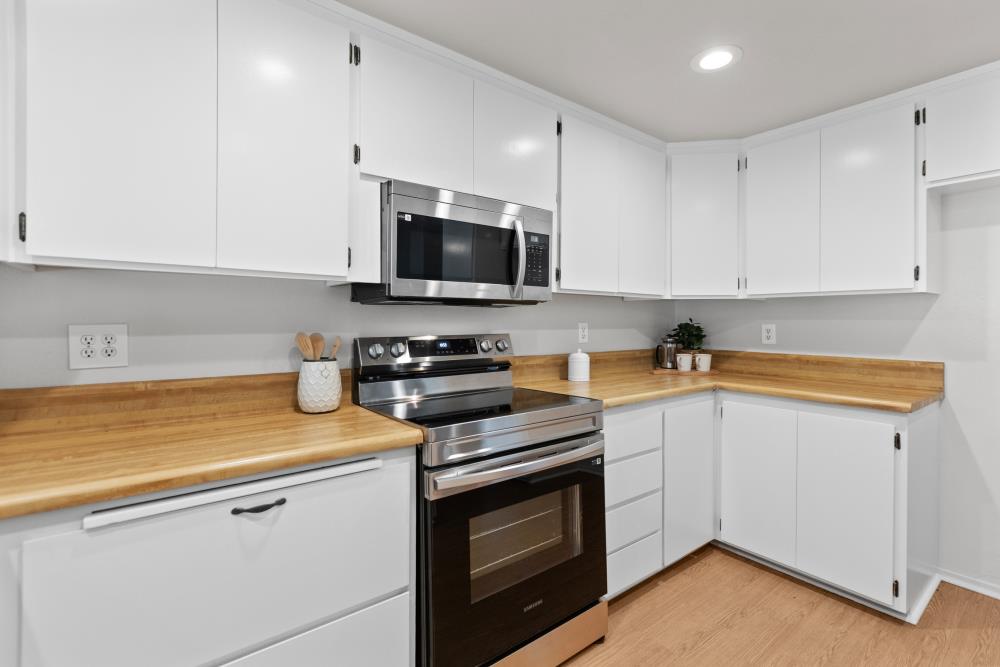 Detail Gallery Image 24 of 69 For 8744 Rubia Dr, Elk Grove,  CA 95624 - 3 Beds | 2/1 Baths
