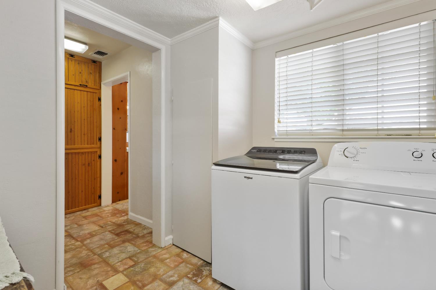 Detail Gallery Image 26 of 36 For 944 S Crescent Ave, Lodi,  CA 95240 - 3 Beds | 1/1 Baths