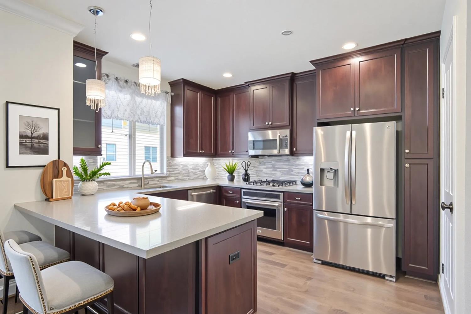 Detail Gallery Image 5 of 33 For 375 Basswood #3,  Livermore,  CA 94551 - 2 Beds | 2/1 Baths