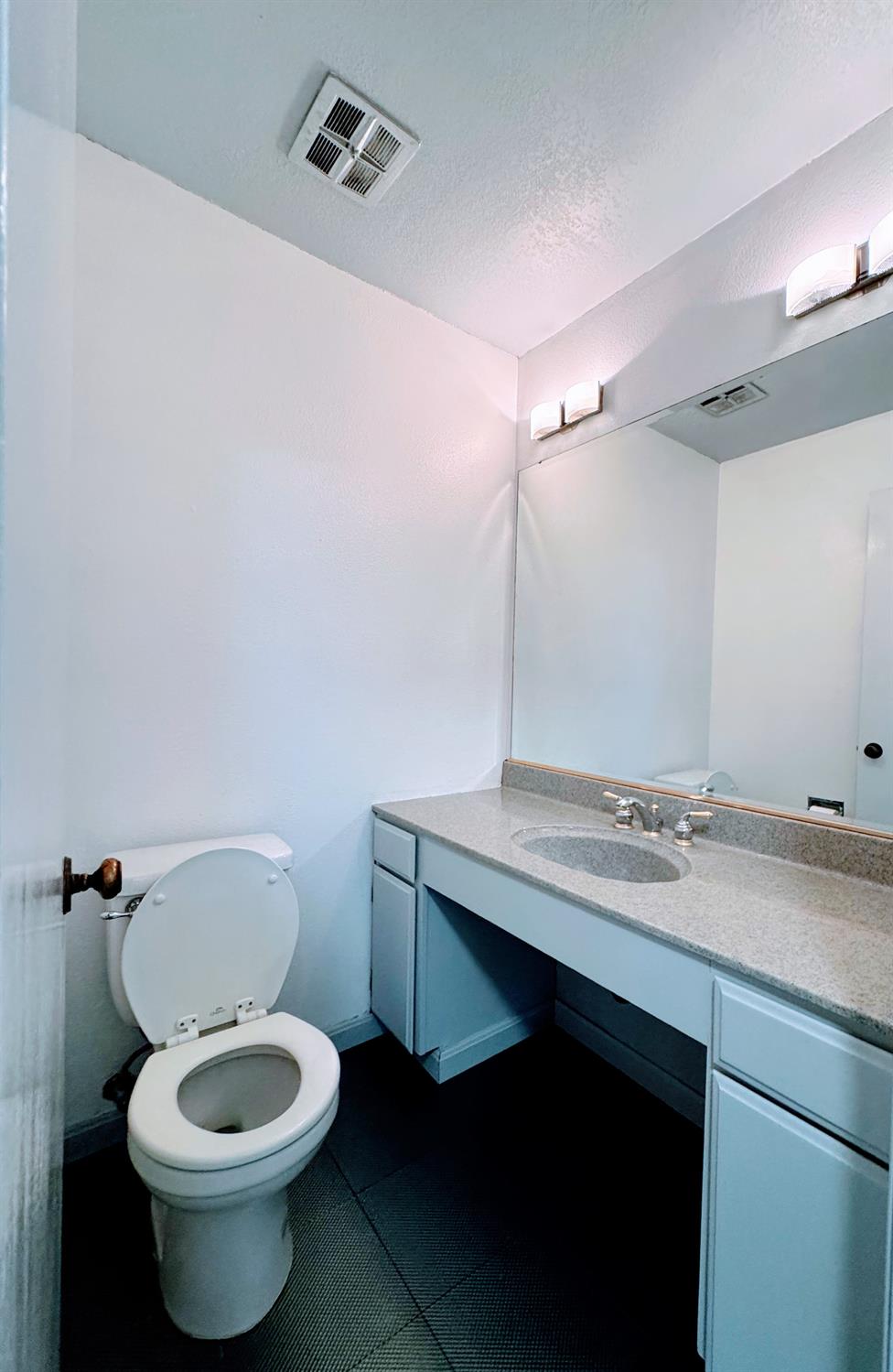 Photo #19: 225066822 Listing: Photo #19