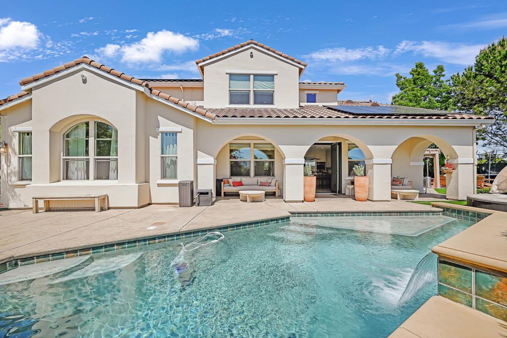 Detail Gallery Image 33 of 36 For 5020 Tesoro Way, El Dorado Hills,  CA 95762 - 5 Beds | 3/1 Baths