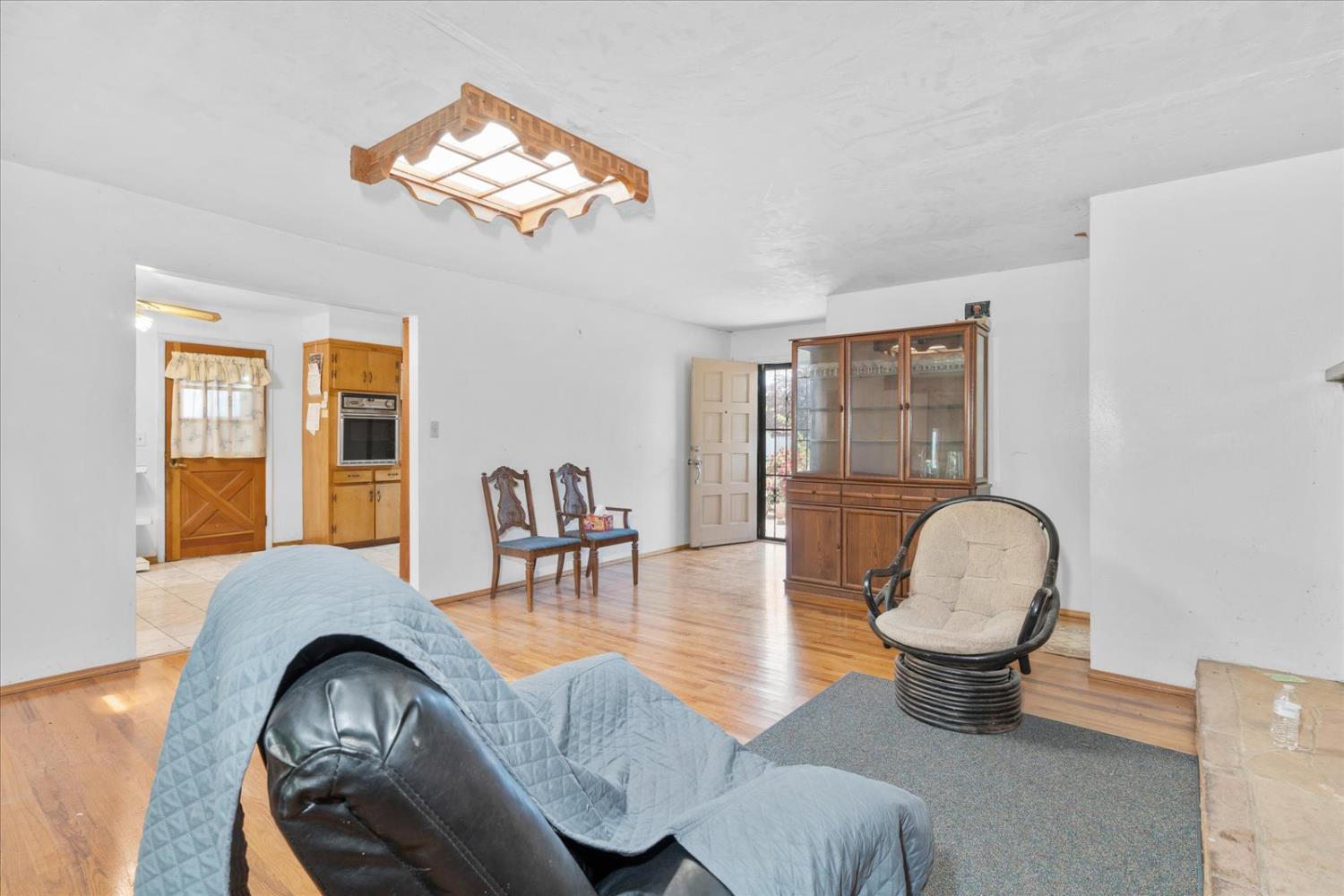Detail Gallery Image 8 of 51 For 1961 17th St, Olivehurst,  CA 95961 - 3 Beds | 2 Baths