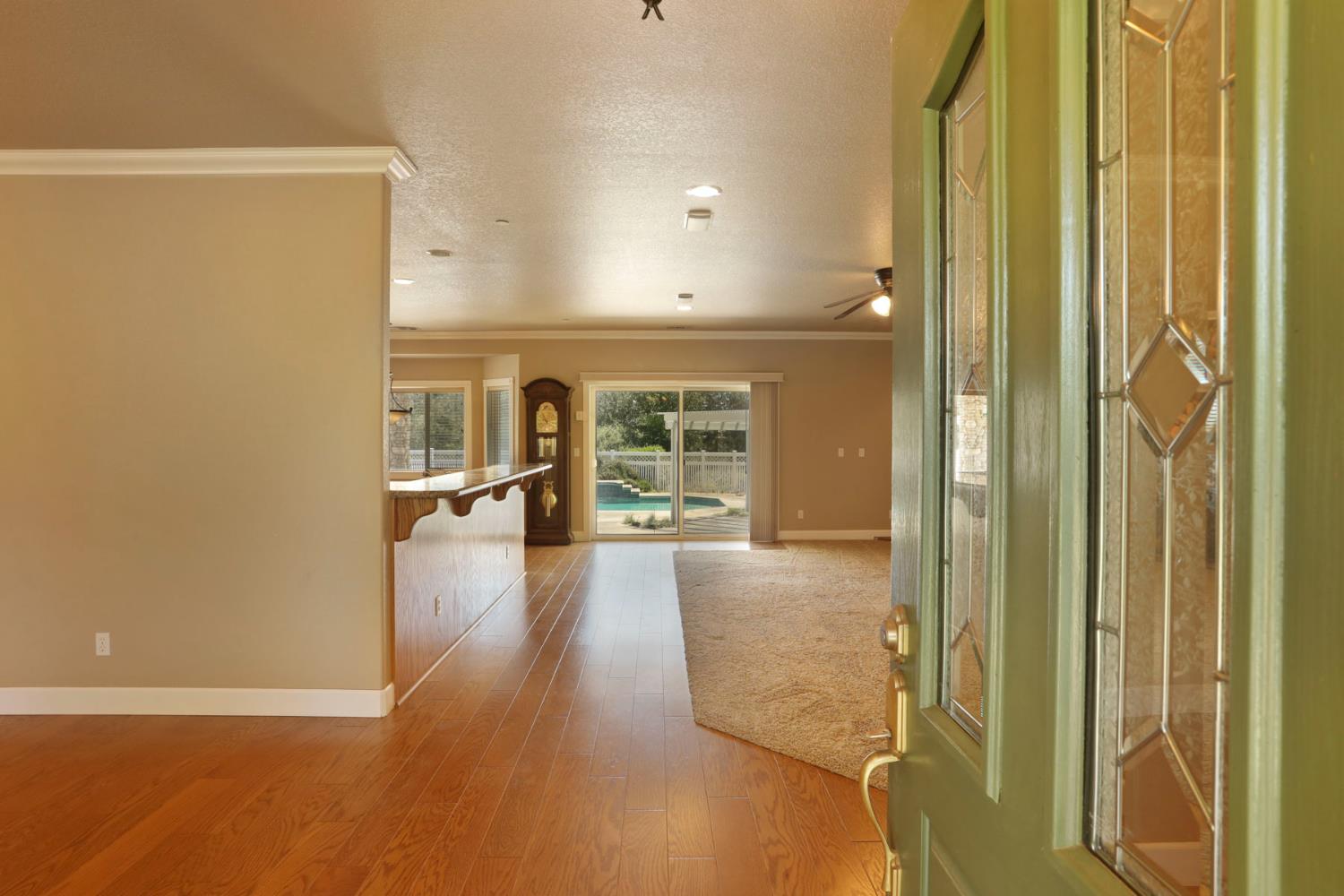 Detail Gallery Image 8 of 74 For 13703 Christensen Rd, Galt,  CA 95632 - 4 Beds | 2/1 Baths