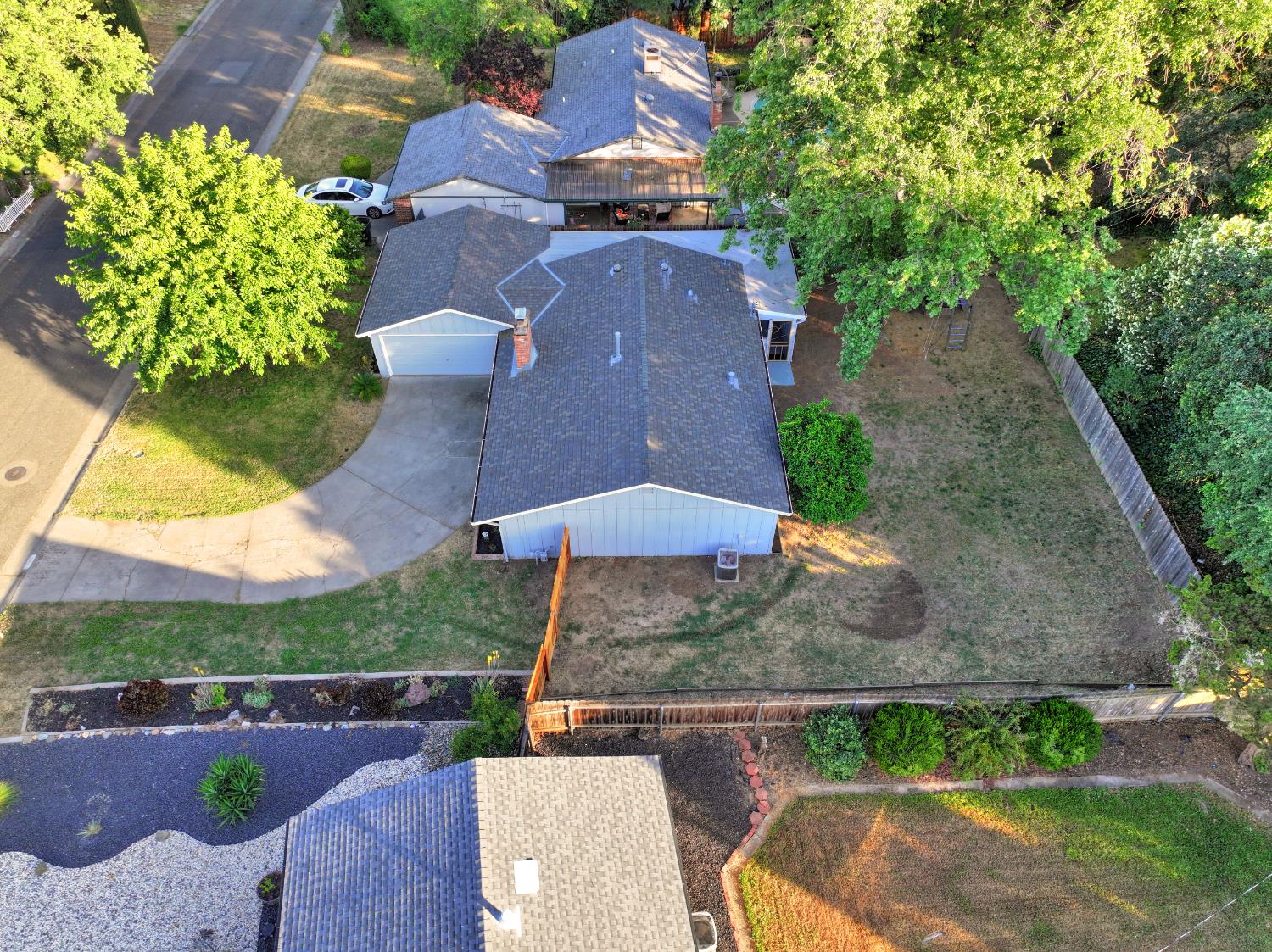Detail Gallery Image 2 of 20 For 5615 Arlyn Way, Fair Oaks,  CA 95628 - 3 Beds | 1 Baths