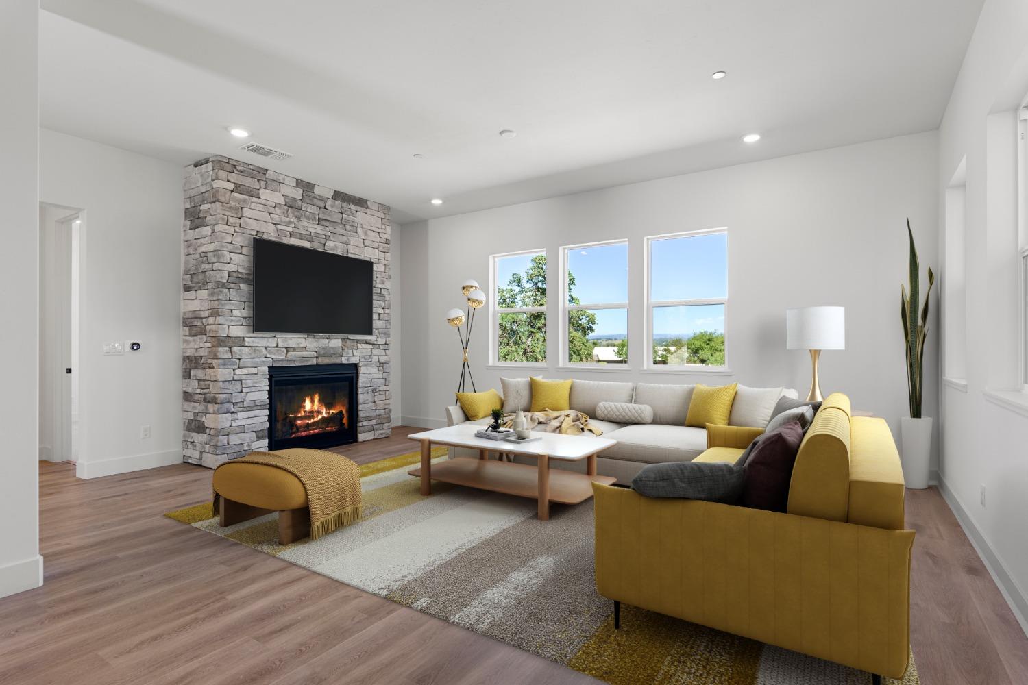 Detail Gallery Image 2 of 17 For 428 Canyon Creek Dr, Auburn,  CA 95603 - 5 Beds | 4/1 Baths