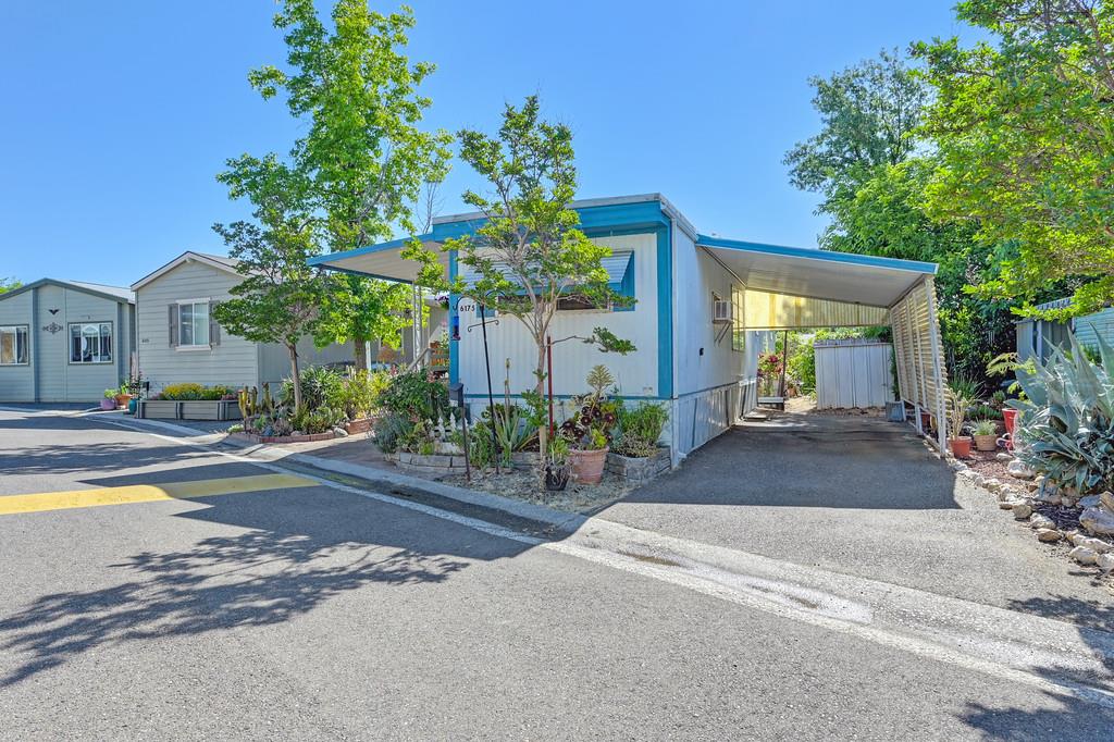 Detail Gallery Image 3 of 38 For 6175 Nob Hill Drive, Newcastle,  CA 95658 - 2 Beds | 1 Baths