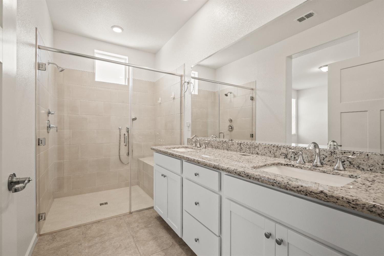 Detail Gallery Image 20 of 43 For 8924 El Cielo Ln, El Dorado Hills,  CA 95762 - 2 Beds | 2 Baths