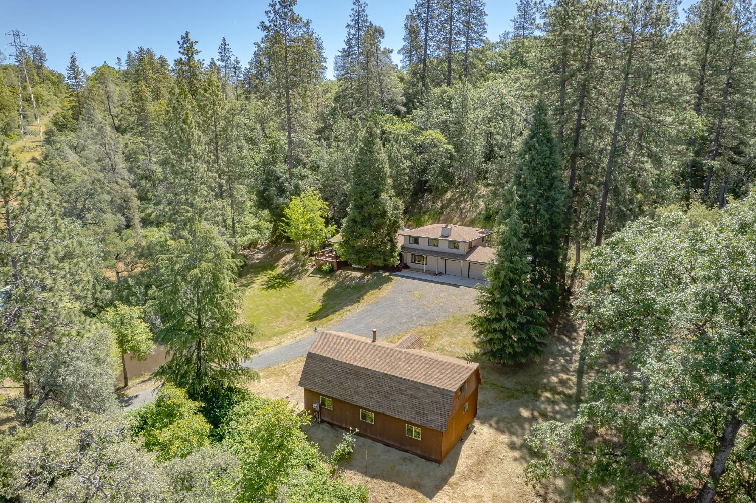 Detail Gallery Image 4 of 71 For 11107 Pekolee Dr, Grass Valley,  CA 95949 - 4 Beds | 3 Baths