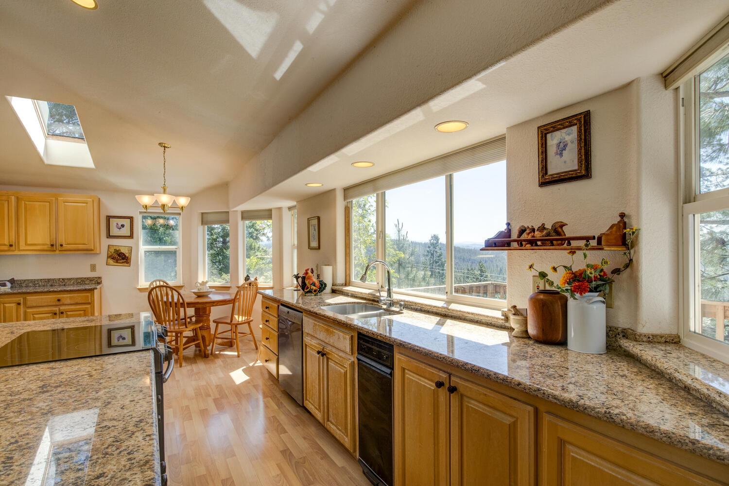 Detail Gallery Image 14 of 58 For 3340 Menominee, Arnold,  CA 95223 - 3 Beds | 2/1 Baths