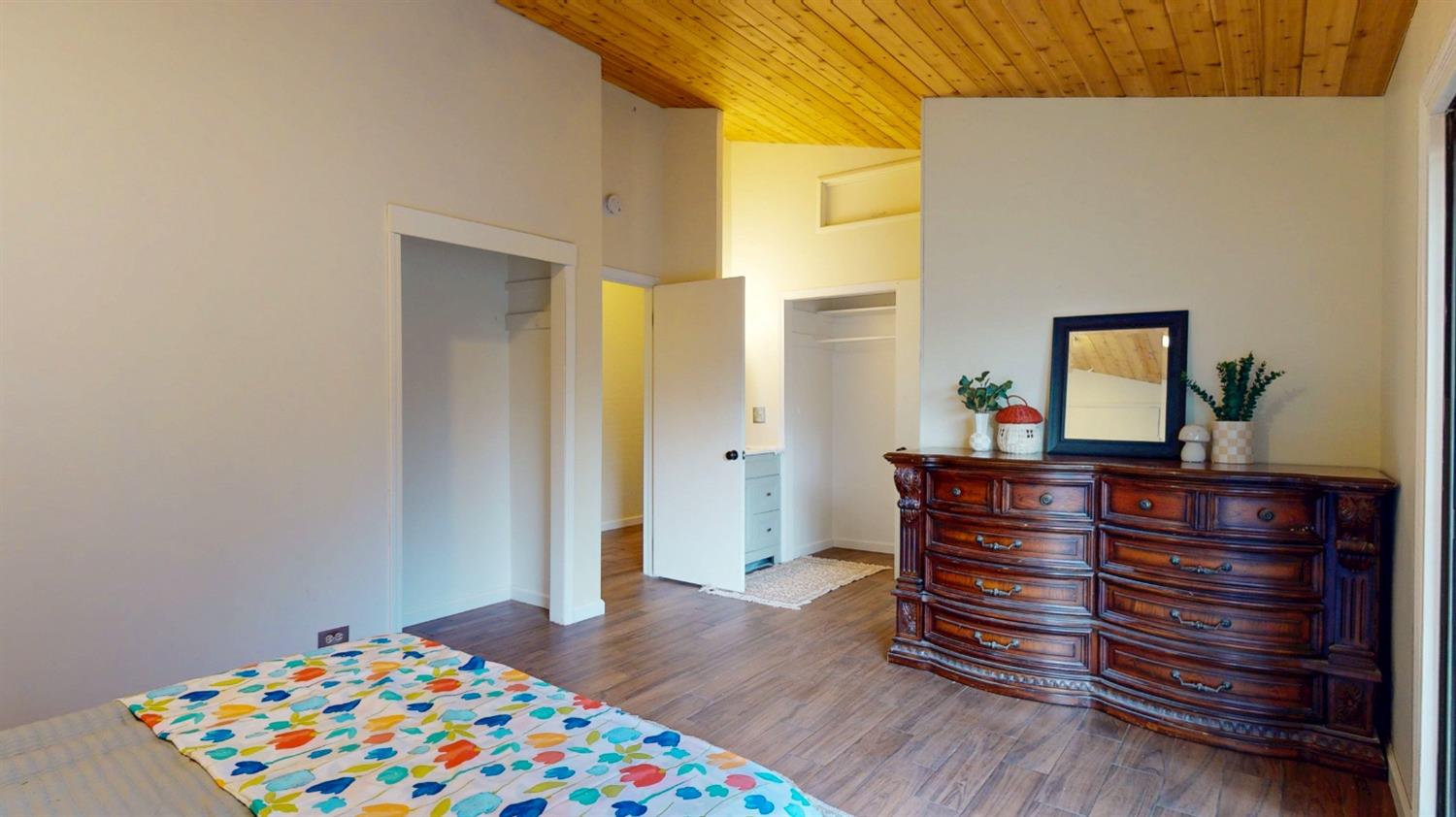 Detail Gallery Image 12 of 25 For 10128 Mills Rd, Grass Valley,  CA 95945 - 2 Beds | 2 Baths