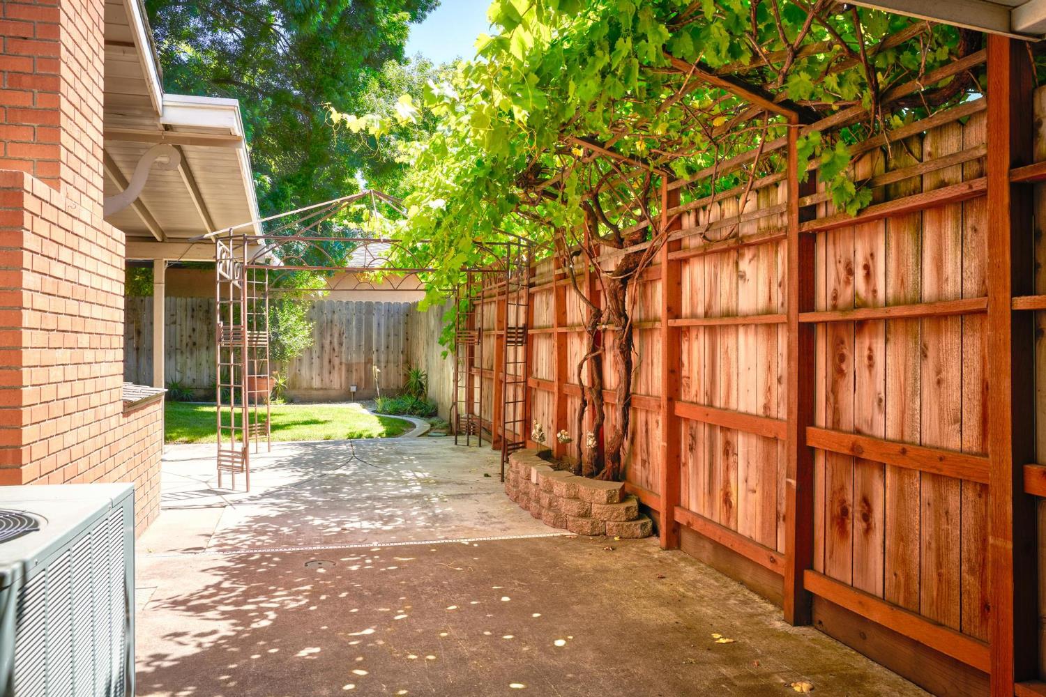 Detail Gallery Image 38 of 41 For 2336 Brockway Dr, Modesto,  CA 95355 - 3 Beds | 2 Baths