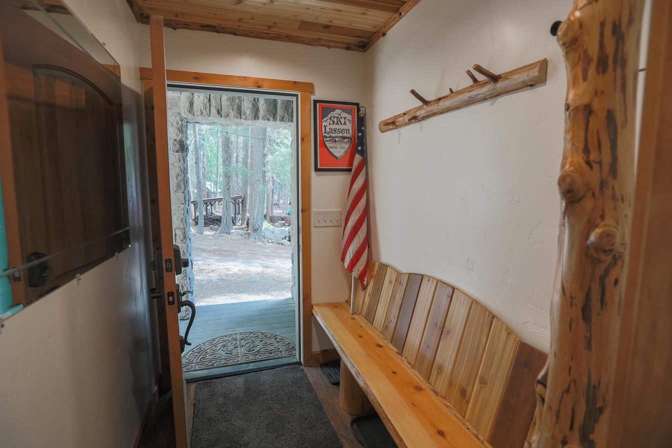 Detail Gallery Image 14 of 60 For 40277 Birch, Mill Creek,  CA 96063 - 2 Beds | 1/1 Baths