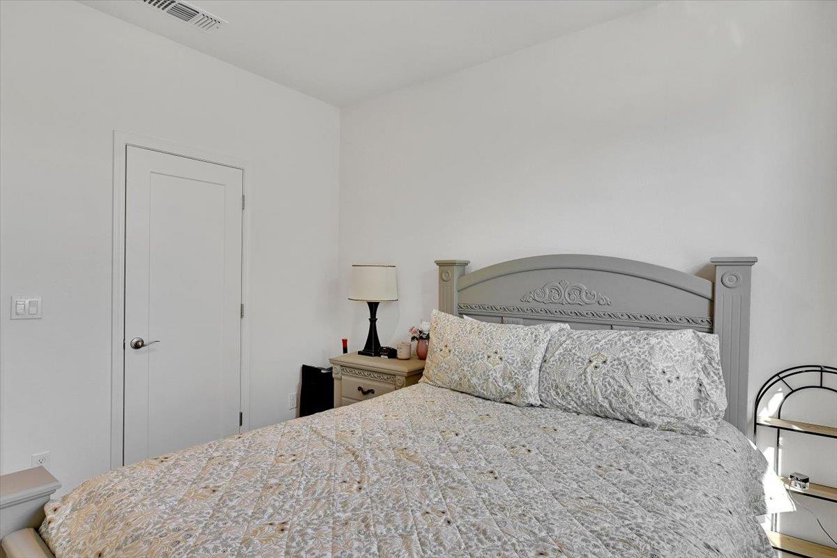 Detail Gallery Image 10 of 77 For 5130 Castleton Way, Roseville,  CA 95747 - 4 Beds | 3 Baths