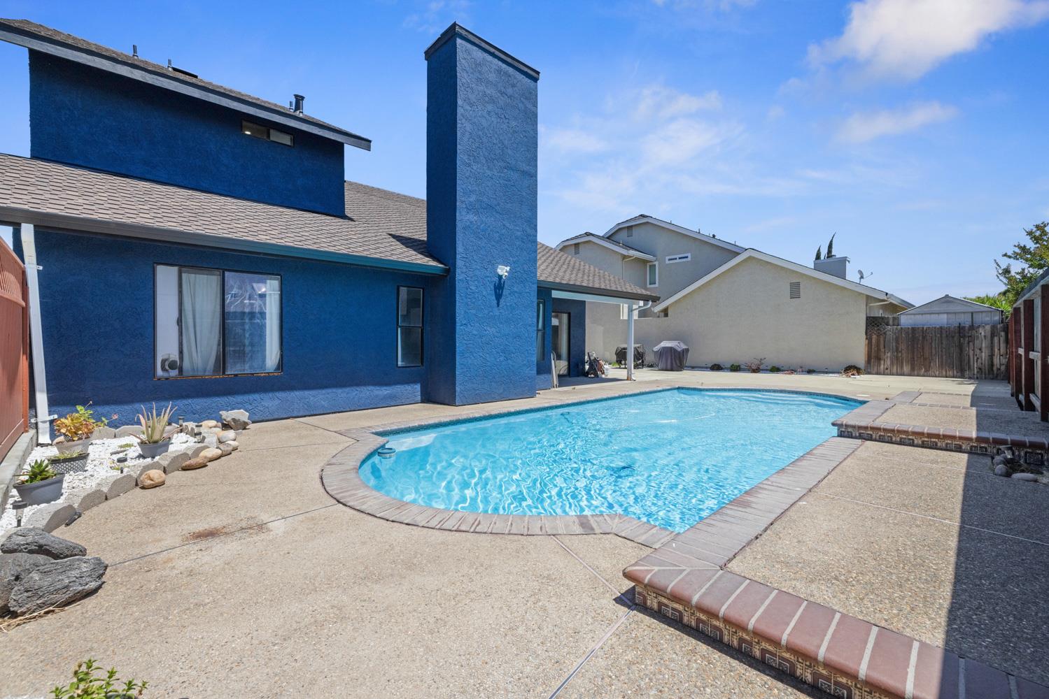Detail Gallery Image 38 of 44 For 1184 Wood Duck Ct, Manteca,  CA 95337 - 4 Beds | 3 Baths
