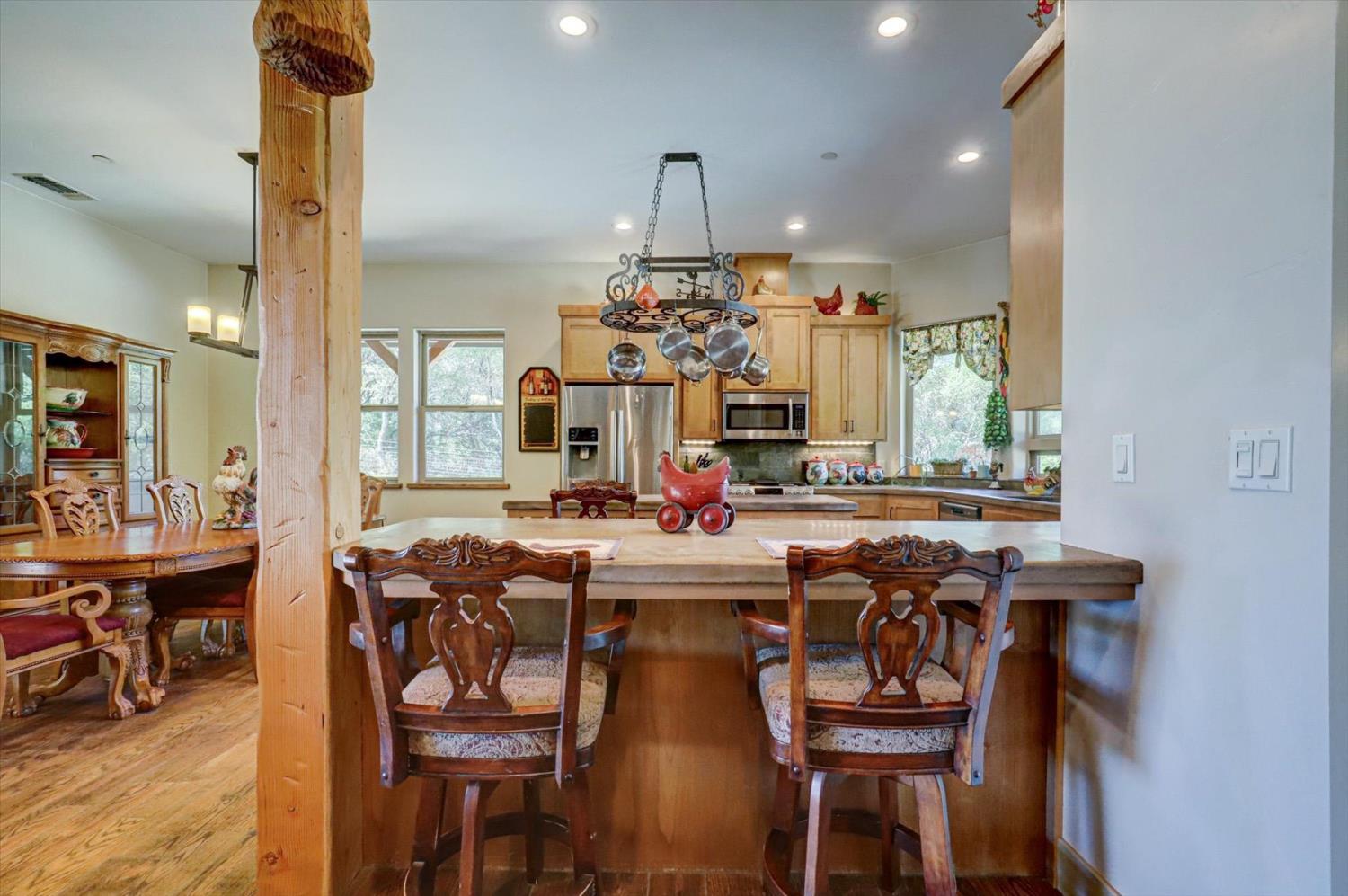 Detail Gallery Image 7 of 97 For 17620 Red Ball Cir, Grass Valley,  CA 95949 - 2 Beds | 2 Baths