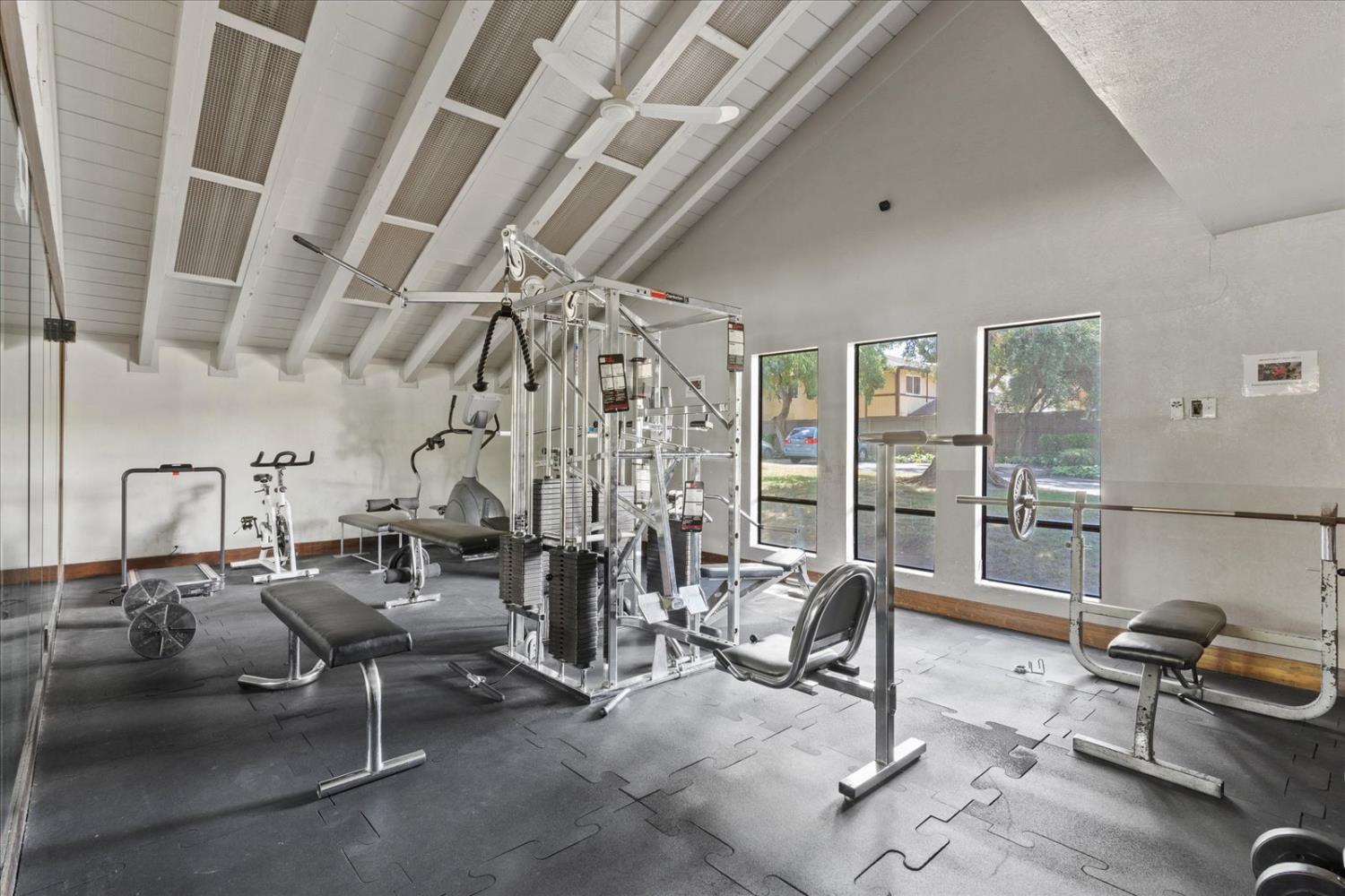 Detail Gallery Image 22 of 24 For 923 Fulton Ave #447,  Sacramento,  CA 95825 - 1 Beds | 1 Baths