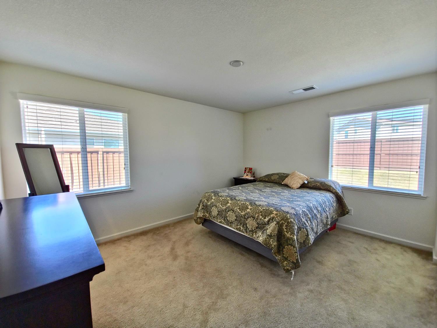 Detail Gallery Image 11 of 18 For 1572 Minories Dr, Olivehurst,  CA 95961 - 3 Beds | 2 Baths