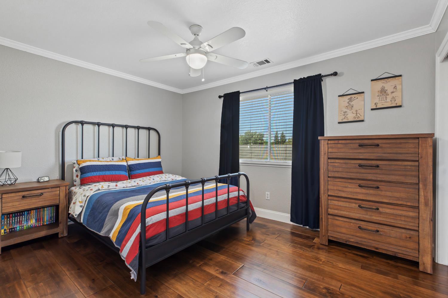 Detail Gallery Image 27 of 38 For 3092 Village Park Ct, Turlock,  CA 95382 - 4 Beds | 2/1 Baths