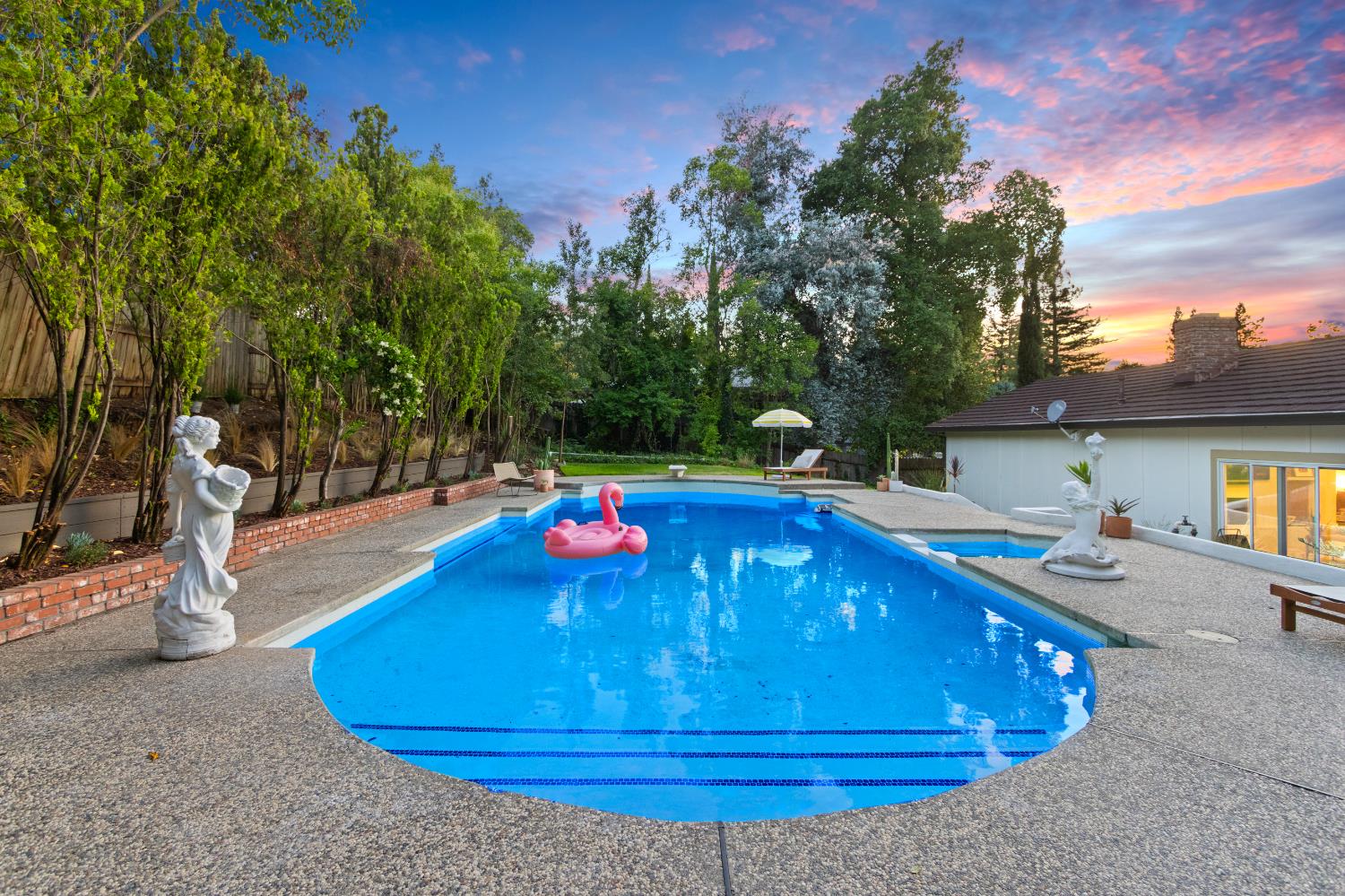 Detail Gallery Image 51 of 65 For 8514 Bordeaux Way, Fair Oaks,  CA 95628 - 4 Beds | 2/1 Baths