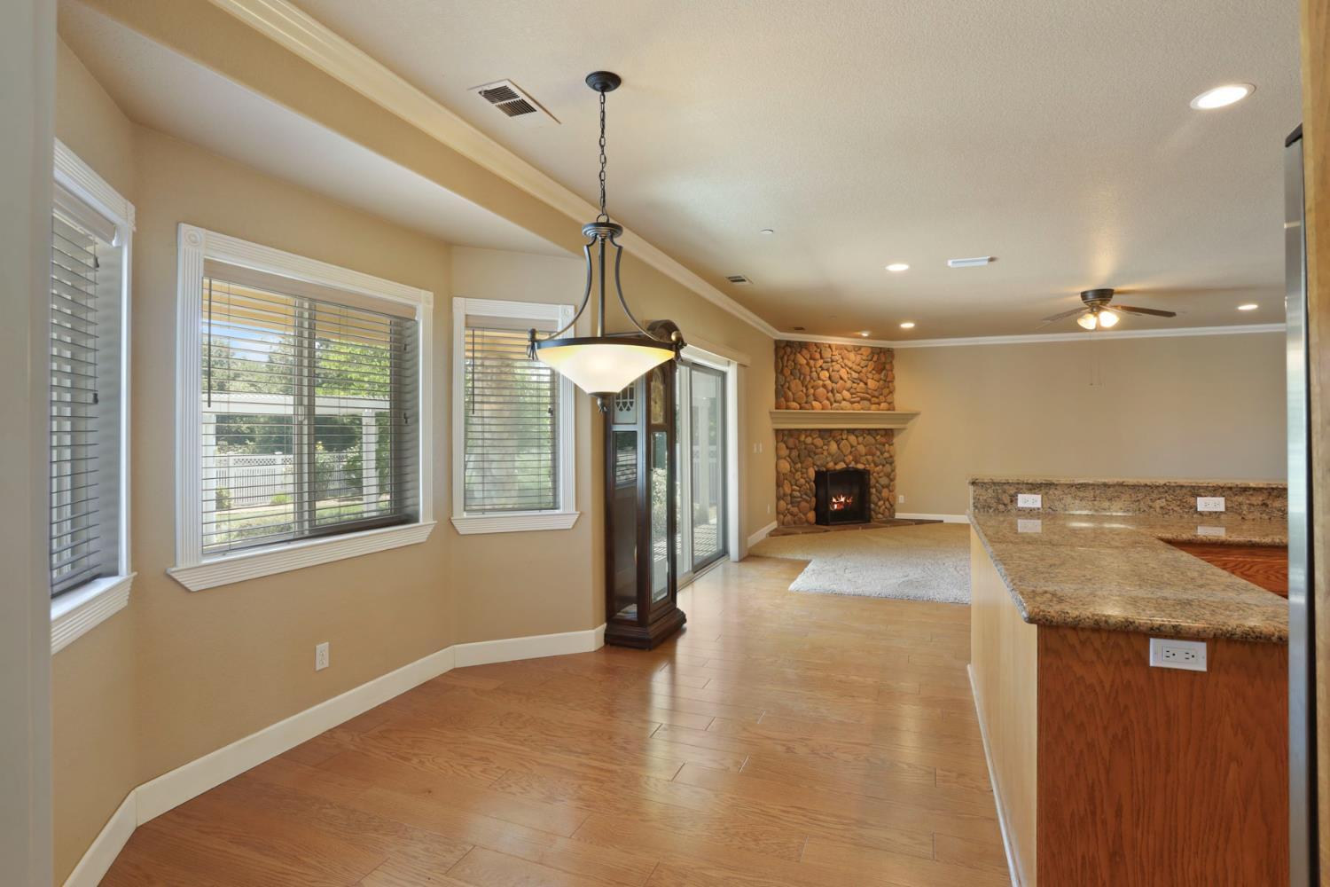 Detail Gallery Image 21 of 74 For 13703 Christensen Rd, Galt,  CA 95632 - 4 Beds | 2/1 Baths
