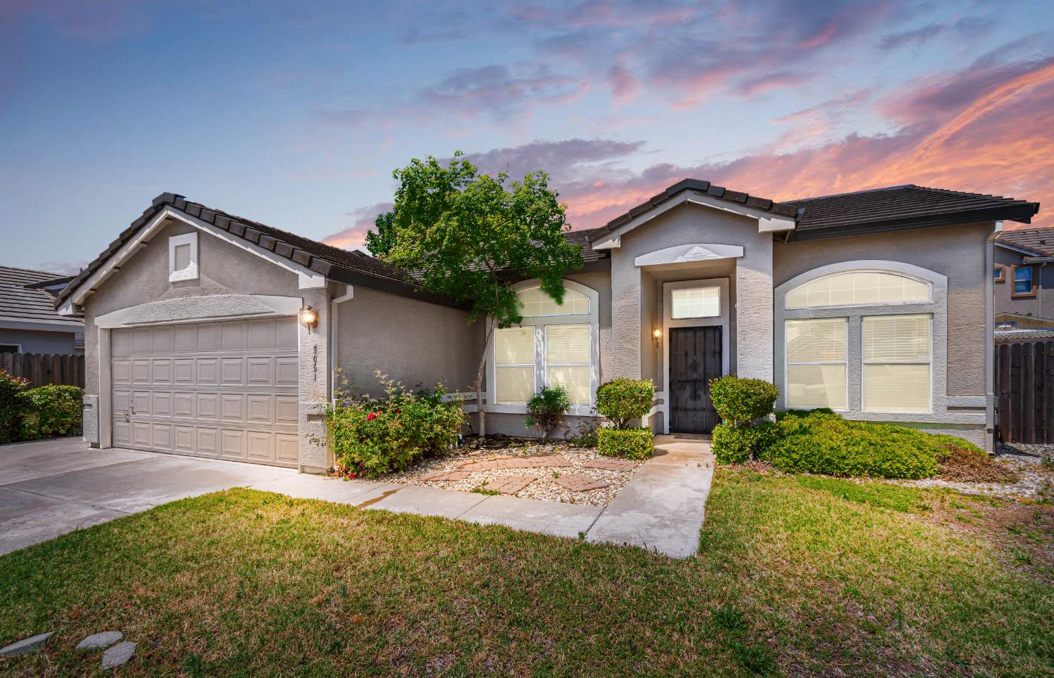 Detail Gallery Image 2 of 48 For 9051 Allenford Pl, Elk Grove,  CA 95624 - 3 Beds | 2 Baths