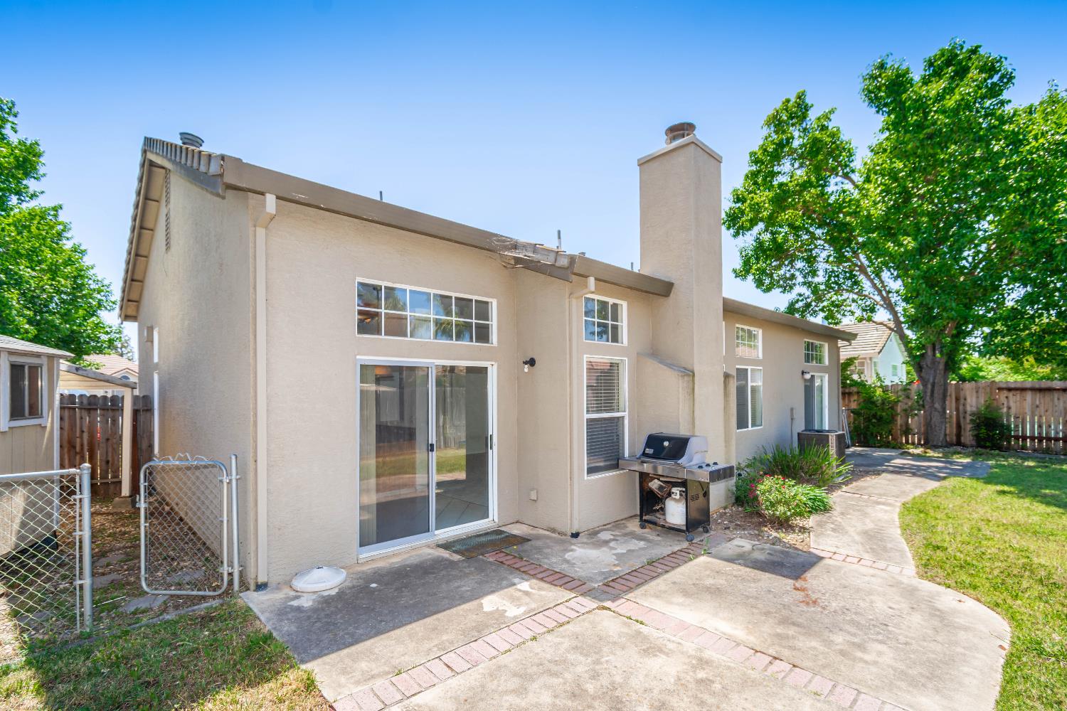 Detail Gallery Image 37 of 48 For 9051 Allenford Pl, Elk Grove,  CA 95624 - 3 Beds | 2 Baths