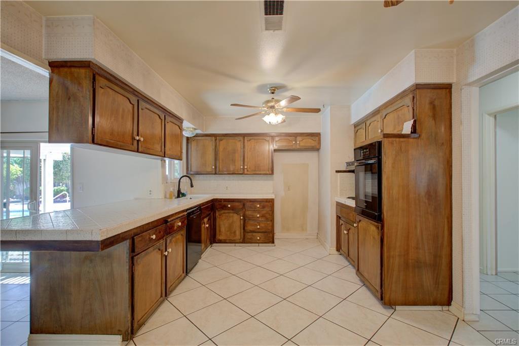 Detail Gallery Image 3 of 32 For 684 Vallie Ct, Merced,  CA 95340 - 4 Beds | 2 Baths