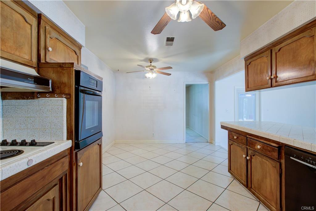 Detail Gallery Image 4 of 32 For 684 Vallie Ct, Merced,  CA 95340 - 4 Beds | 2 Baths