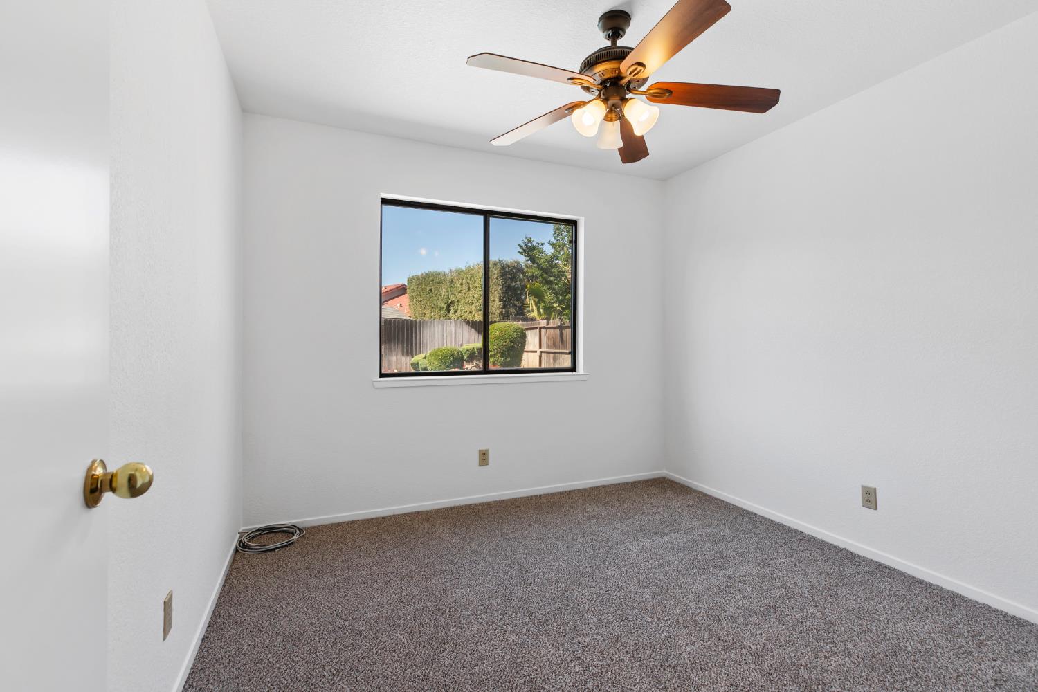 Detail Gallery Image 21 of 42 For 1541 Marazzi Ln, Ceres,  CA 95307 - 4 Beds | 3 Baths