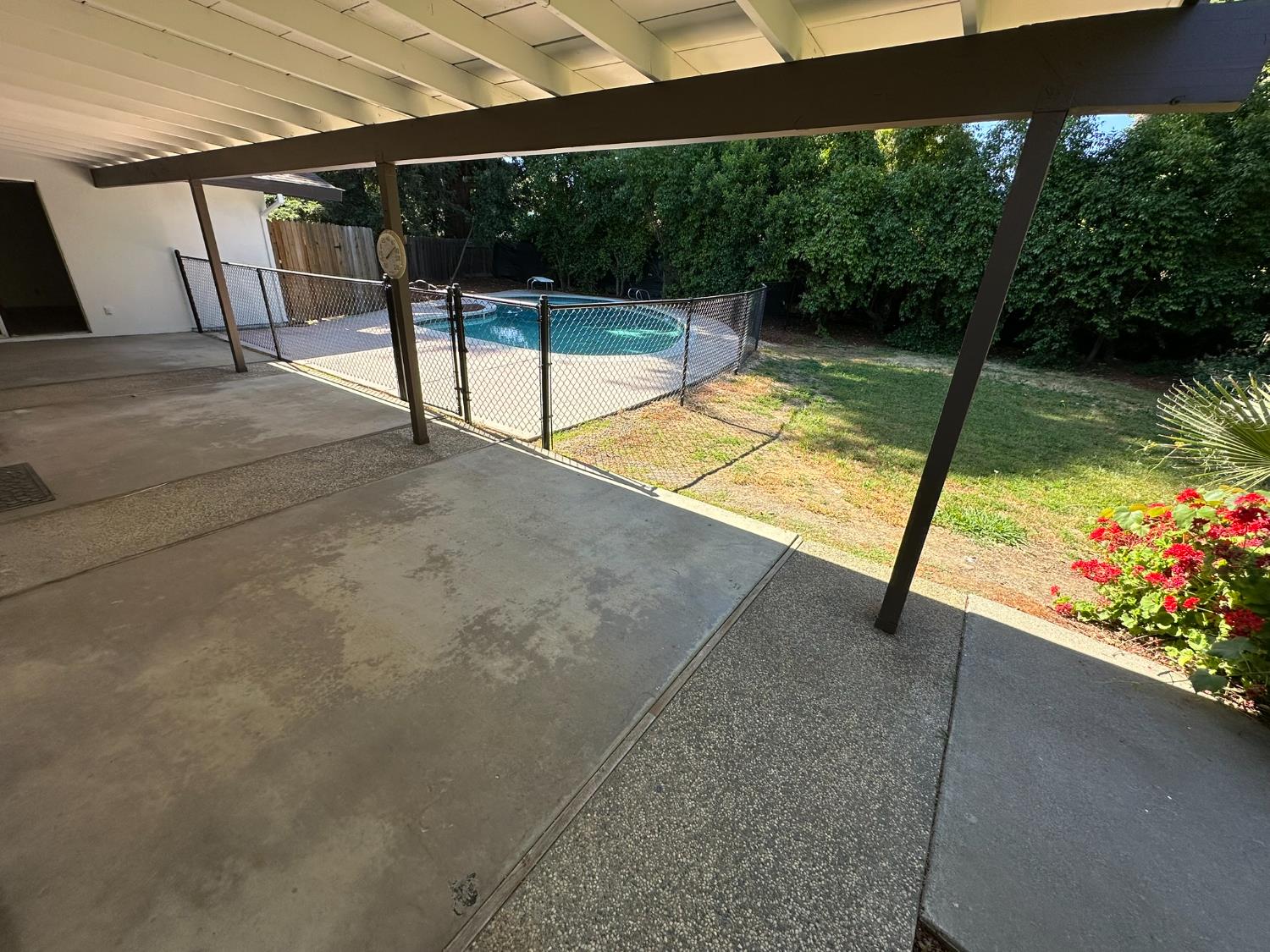 Detail Gallery Image 19 of 28 For 4408 San Ramon Dr, Davis,  CA 95618 - 4 Beds | 2/1 Baths