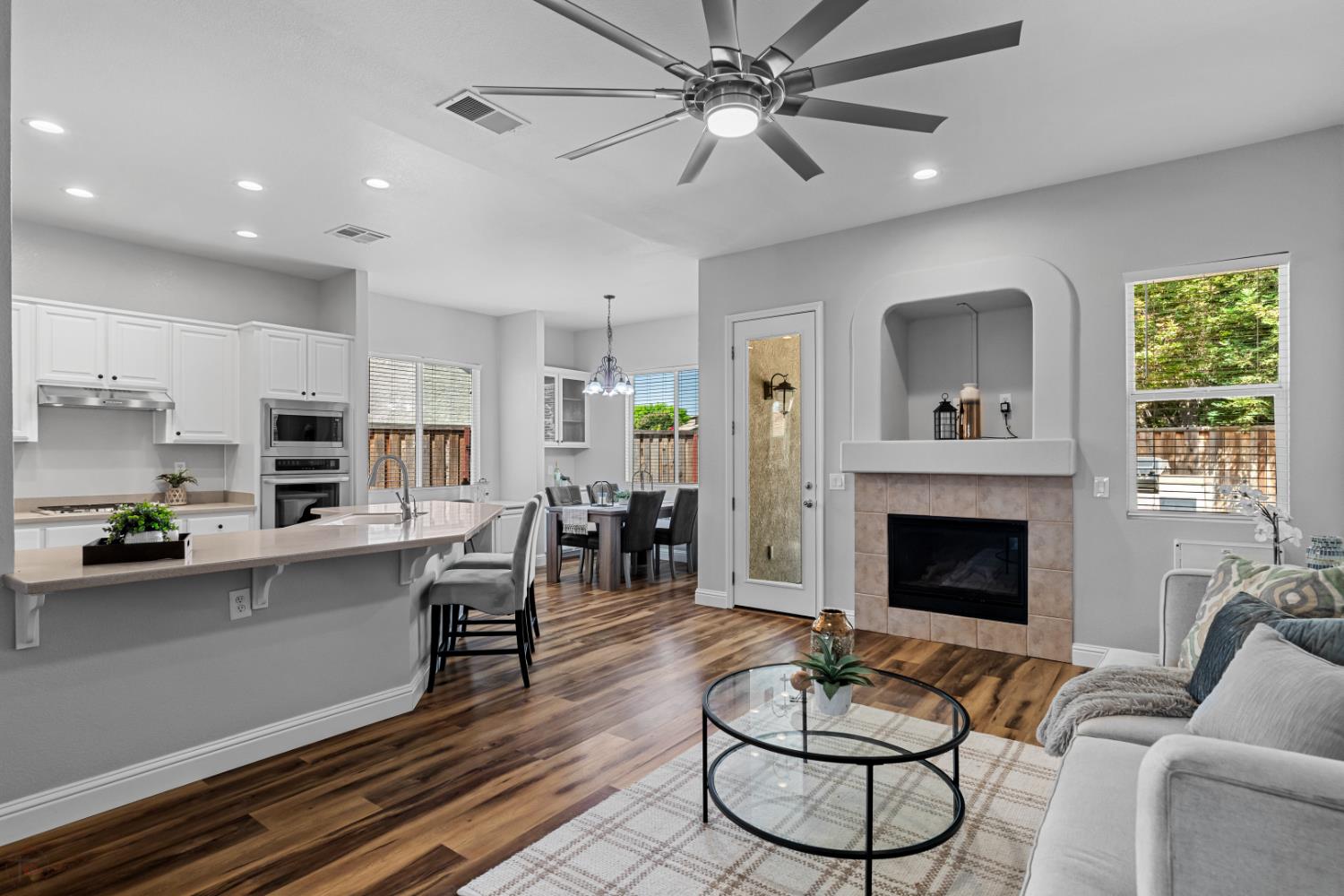 Detail Gallery Image 26 of 50 For 2219 Carol Ann Dr, Tracy,  CA 95377 - 4 Beds | 3 Baths