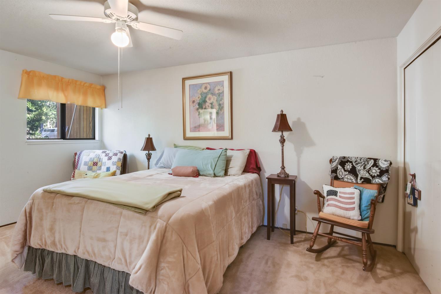Detail Gallery Image 20 of 42 For 1724 Mohican Dr, South Lake Tahoe,  CA 96150 - 3 Beds | 2/1 Baths
