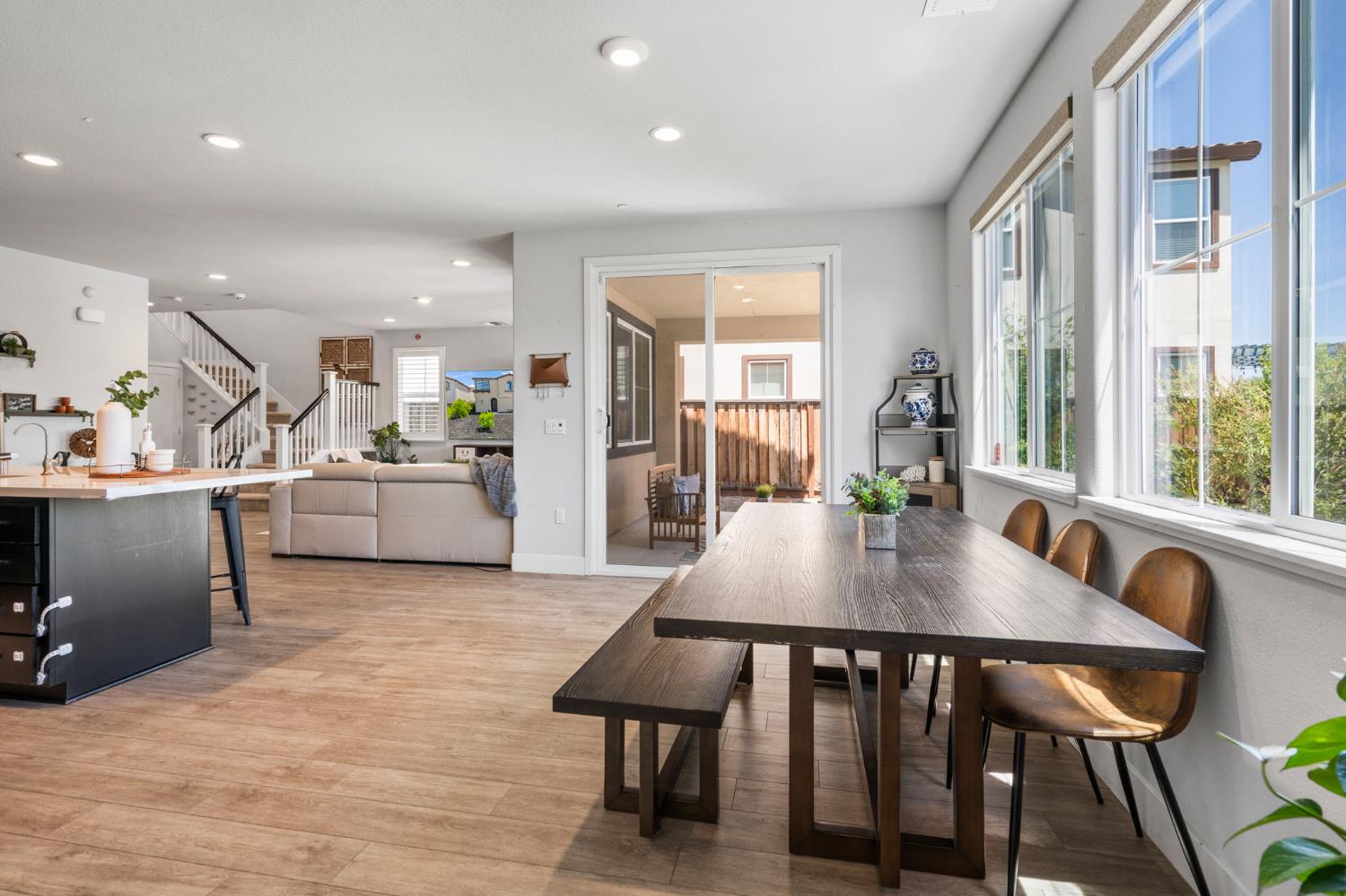 Detail Gallery Image 25 of 57 For 344 W Hopkins Ct, Mountain House,  CA 95391 - 4 Beds | 3 Baths
